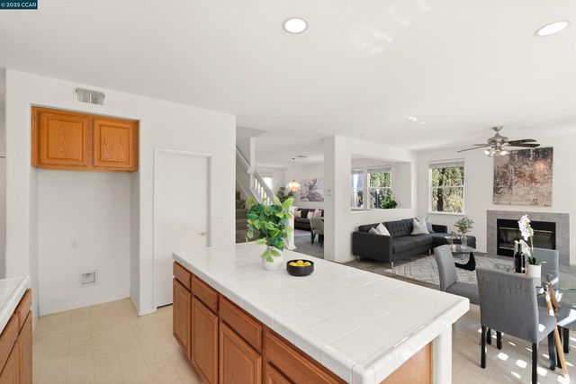 35 Keith, Oakley, CA 94561