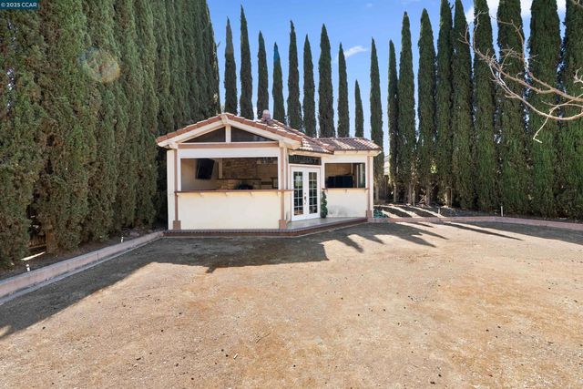 35 Keith, Oakley, CA 94561