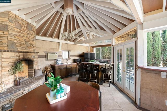 35 Keith, Oakley, CA 94561