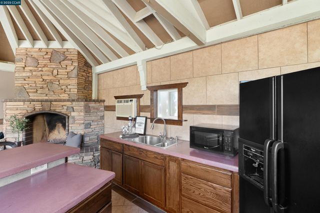 35 Keith, Oakley, CA 94561