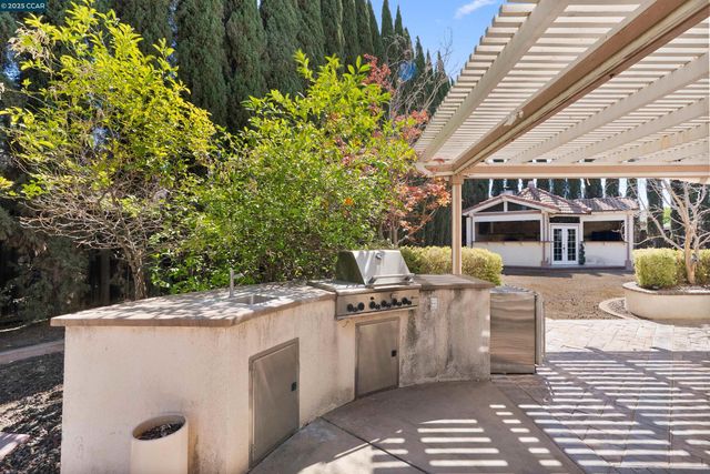 35 Keith, Oakley, CA 94561