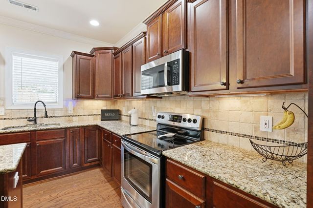 886 Micahs Way N, Spring Lake, NC 28390