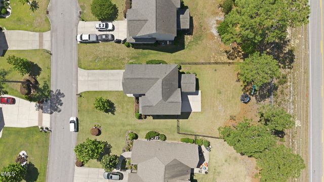 886 Micahs Way N, Spring Lake, NC 28390