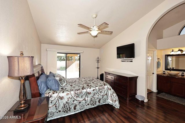 9067 E CORRINE Drive, Scottsdale, AZ 85260