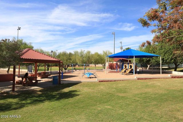 9067 E CORRINE Drive, Scottsdale, AZ 85260