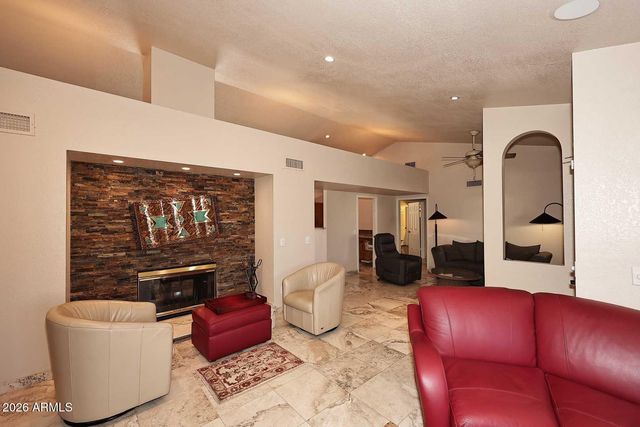 9067 E CORRINE Drive, Scottsdale, AZ 85260