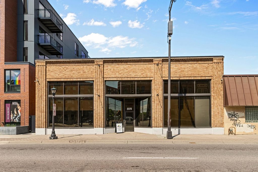 2375 University Avenue W, Saint Paul, MN 55114 — exterior