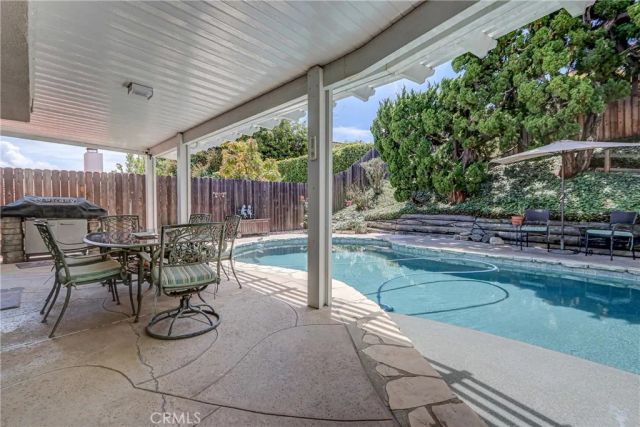 27837 Longhill Drive, Rancho Palos Verdes, CA 90275