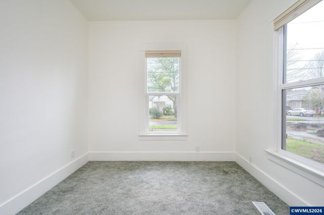 1139 NW Yamhill St, Mcminnville, OR 97128