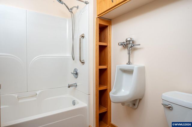 1139 NW Yamhill St, Mcminnville, OR 97128