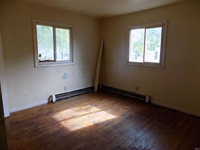 1421 Magnolia Avenue, Elkhart, IN 46514