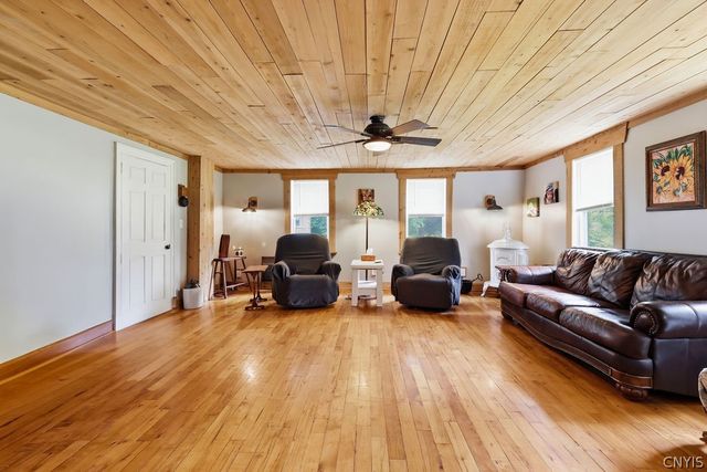 360 Oneida River Road 68, Schroeppel, NY 13132