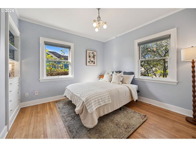 1805 Se 58TH Ave, Portland, OR 97215