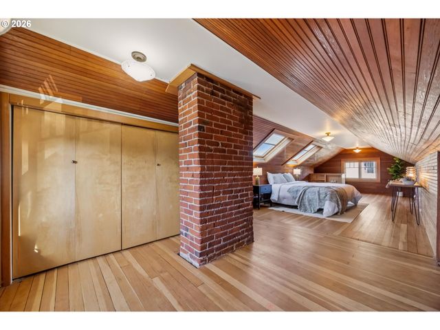 1805 Se 58TH Ave, Portland, OR 97215