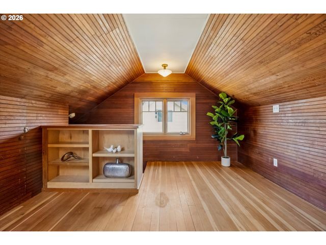 1805 Se 58TH Ave, Portland, OR 97215