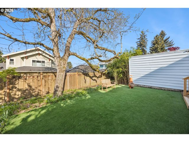 1805 Se 58TH Ave, Portland, OR 97215