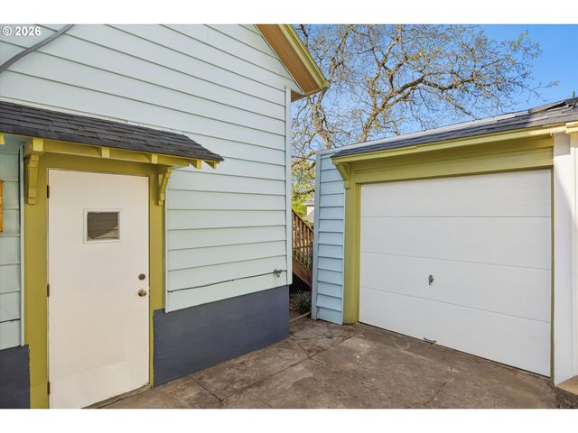 1805 Se 58TH Ave, Portland, OR 97215