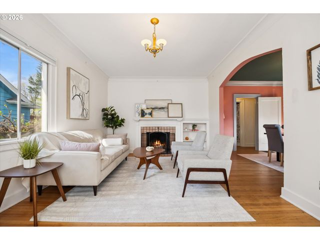 1805 Se 58TH Ave, Portland, OR 97215