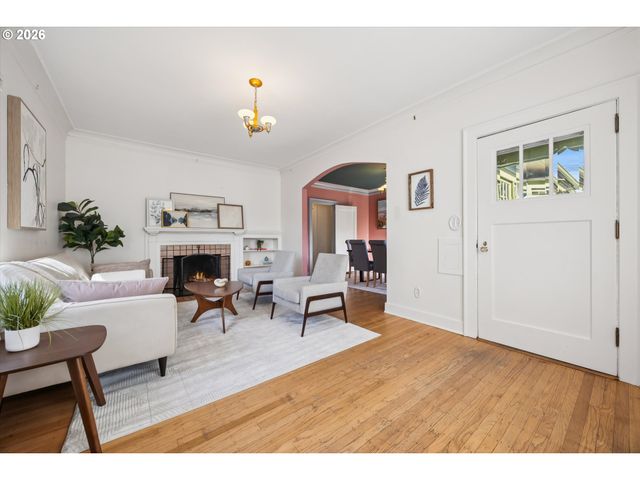 1805 Se 58TH Ave, Portland, OR 97215