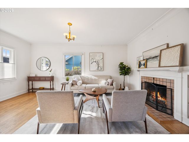 1805 Se 58TH Ave, Portland, OR 97215