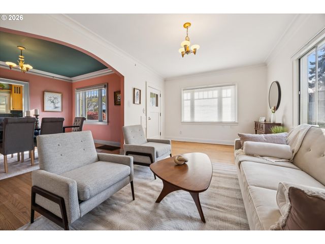 1805 Se 58TH Ave, Portland, OR 97215