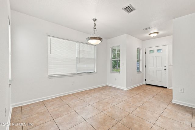 8550 ARGYLE BUSINESS Loop 1508, Jacksonville, FL 32244