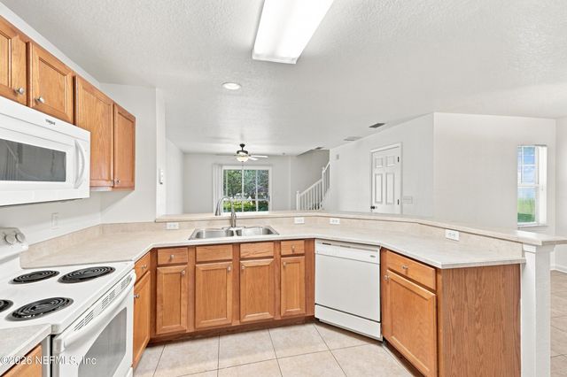 8550 ARGYLE BUSINESS Loop 1508, Jacksonville, FL 32244