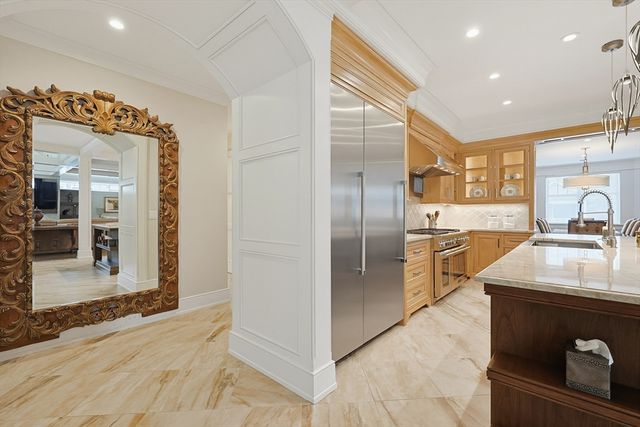 13 Davenport Ln 13, Hopkinton, MA 01748