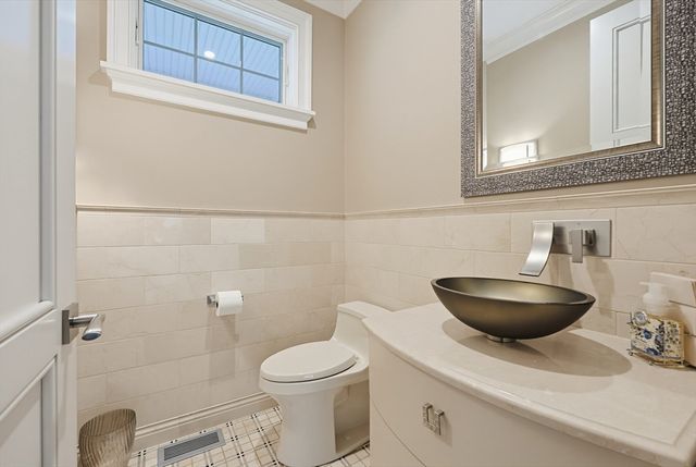 13 Davenport Ln 13, Hopkinton, MA 01748