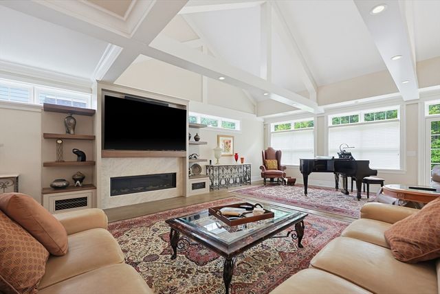 13 Davenport Ln 13, Hopkinton, MA 01748