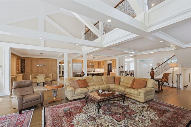 13 Davenport Ln 13, Hopkinton, MA 01748