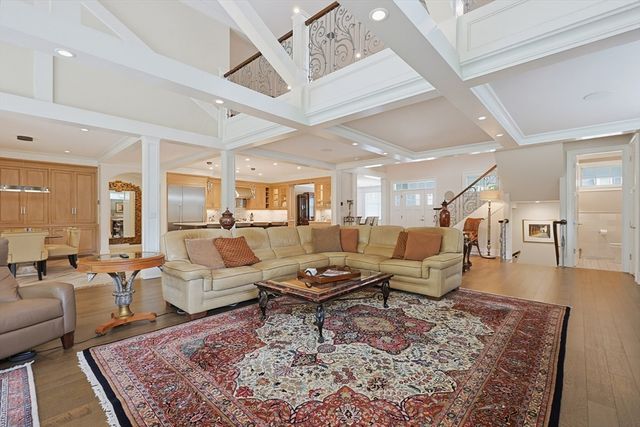 13 Davenport Ln 13, Hopkinton, MA 01748