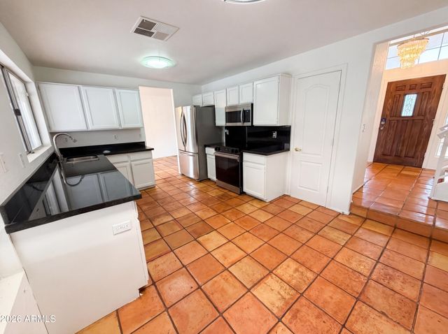 2753 E NORTHRIDGE Circle, Mesa, AZ 85213