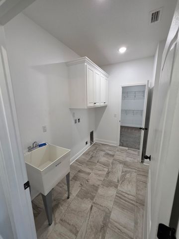 5590 Judge Logue Rd, Newton, AL 36352