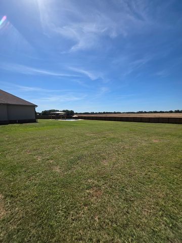 5590 Judge Logue Rd, Newton, AL 36352