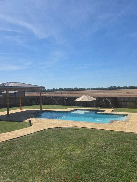 5590 Judge Logue Rd, Newton, AL 36352