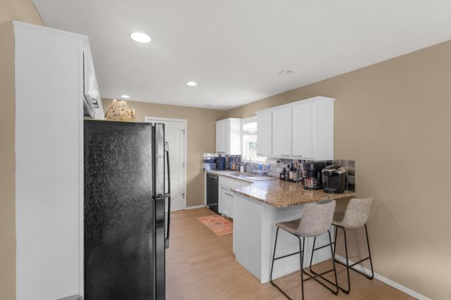 2544 South Jonathan Avenue, Springfield, MO 65807