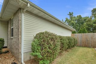 2544 South Jonathan Avenue, Springfield, MO 65807