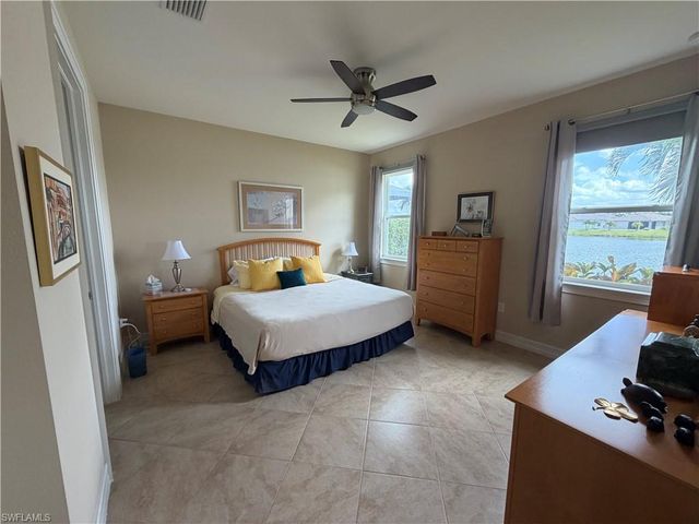 3156 Amadora CIR, Cape Coral, FL 33909