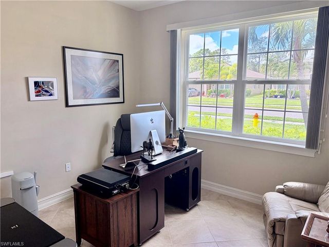 3156 Amadora CIR, Cape Coral, FL 33909