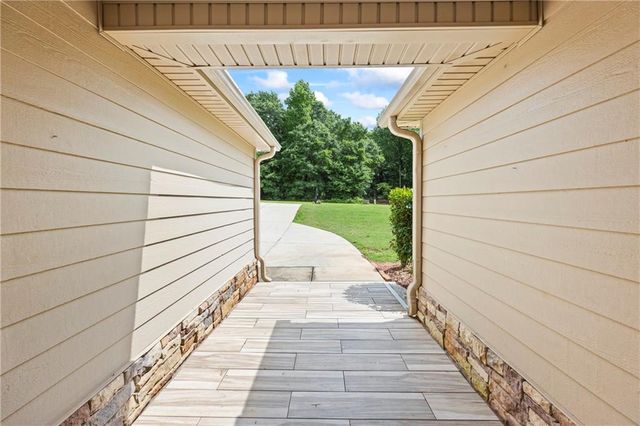 681 Carla Court, Winder, GA 30680