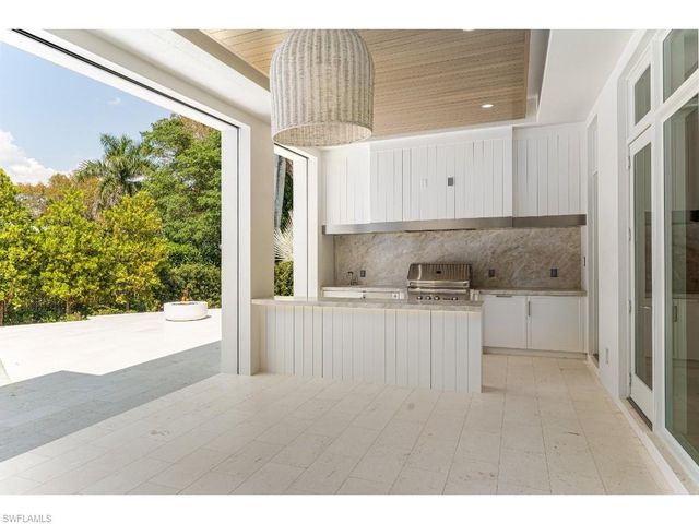 725 Pectin RD, Naples, FL 34102