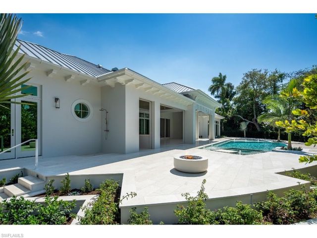 725 Pectin RD, Naples, FL 34102