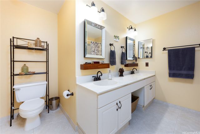 94-816 Lumiauau Street KK102, Waipahu, HI 96797