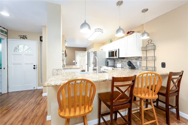 94-816 Lumiauau Street KK102, Waipahu, HI 96797