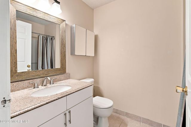 51 Winged Foot Court, Howell, NJ 07731