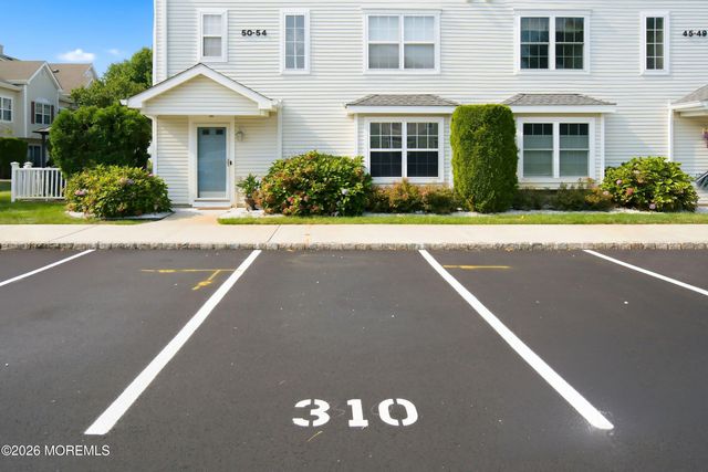 51 Winged Foot Court, Howell, NJ 07731