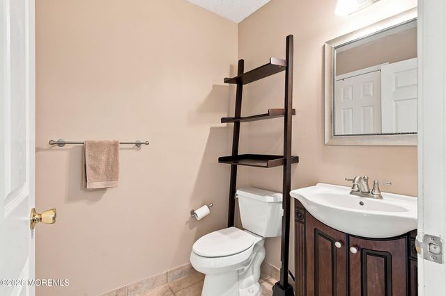 51 Winged Foot Court, Howell, NJ 07731