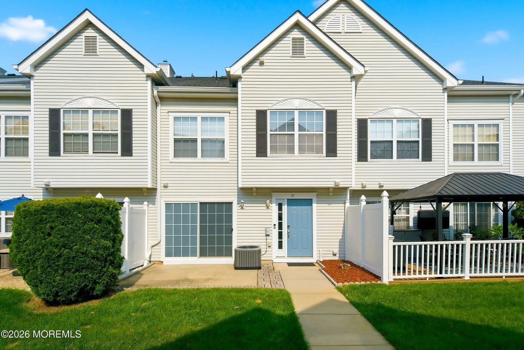 51 Winged Foot Court, Howell, NJ 07731