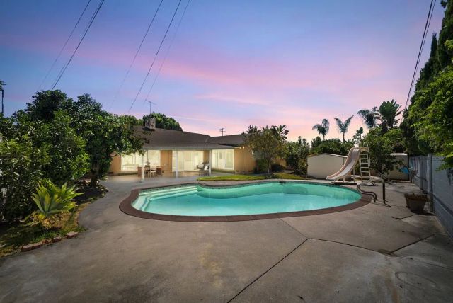 2009 S Eileen Drive, Anaheim, CA 92802